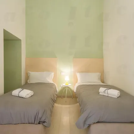 Residenza Degli Artisti *